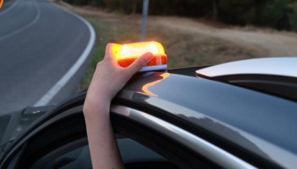 Todo sobre las balizas V16 obligatorias: homologación, DGT y seguridad de la batería