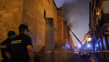 ¿Cómo se originó el fuego en la Mezquita-Catedral? Te lo contamos