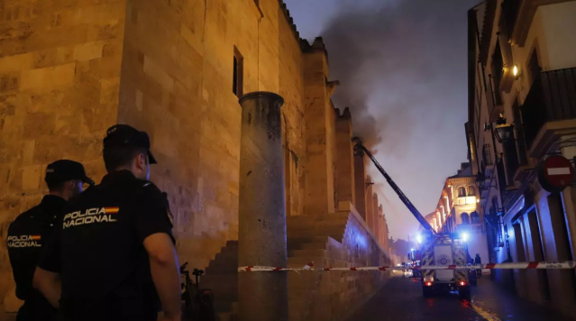 ¿Cómo se originó el fuego en la Mezquita-Catedral? Te lo contamos
