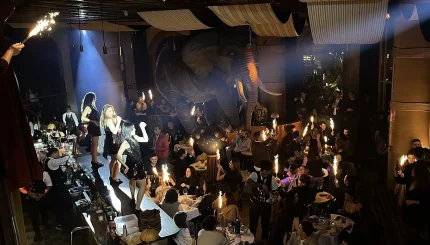 Incendio y desalojo en el restaurante Fanático de Madrid tras un peligroso show con bengalas. Un incidente que encendió todas las alarmas