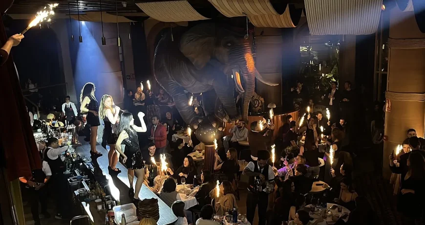 Incendio y desalojo en el restaurante Fanático de Madrid tras un peligroso show con bengalas. Un incidente que encendió todas las alarmas