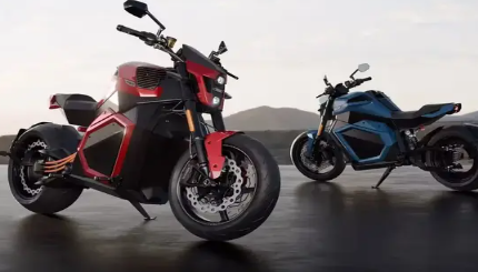 Ya está a la venta la primera moto con batería sólida: 600 km de autonomía y carga en 10 minutos