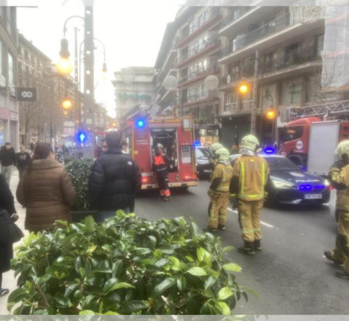 Pequeño fuego causa alarma entre vecinos en la calle Jaime III de Palma