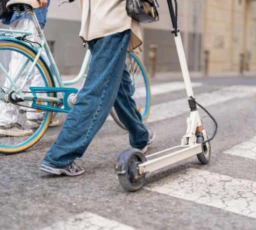 Patinete eléctrico explota en Bilbao y deja siete heridos